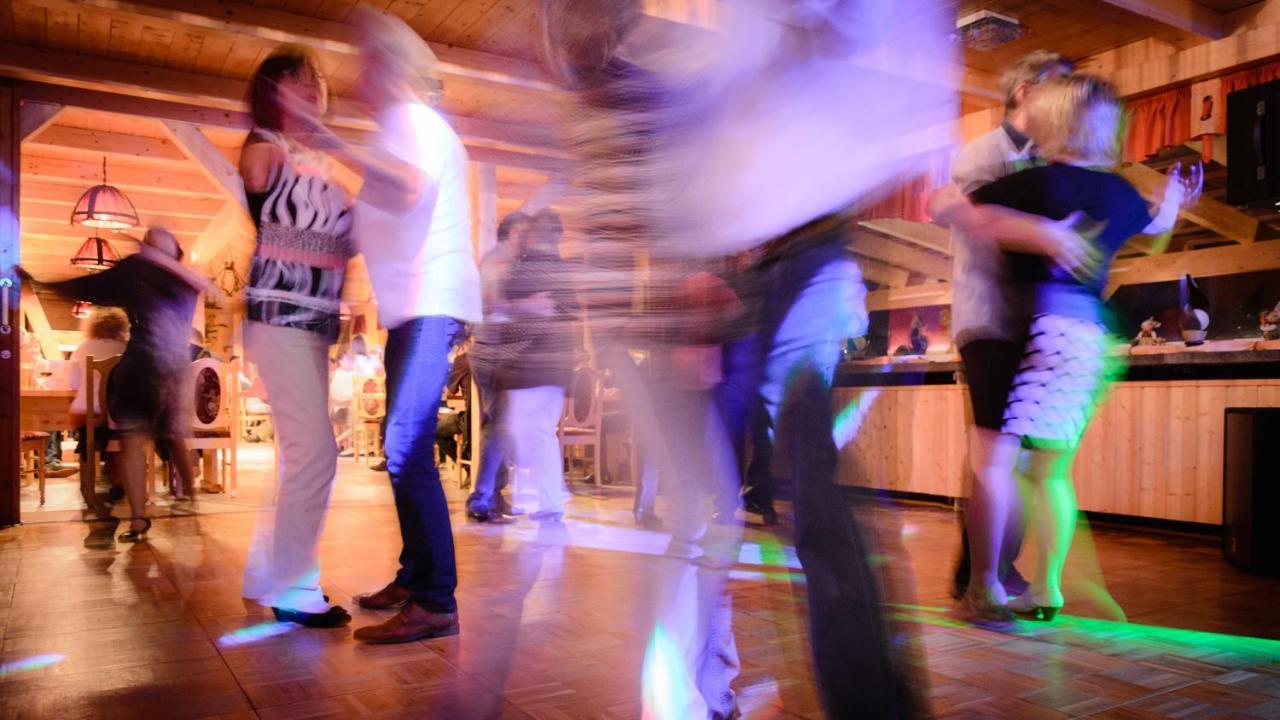 Ferienhotel Goldhuebel Neuhausen  Bagian luar foto