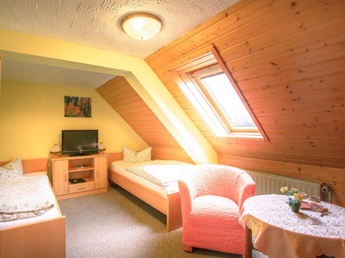 Ferienhotel Goldhuebel Neuhausen  Bagian luar foto