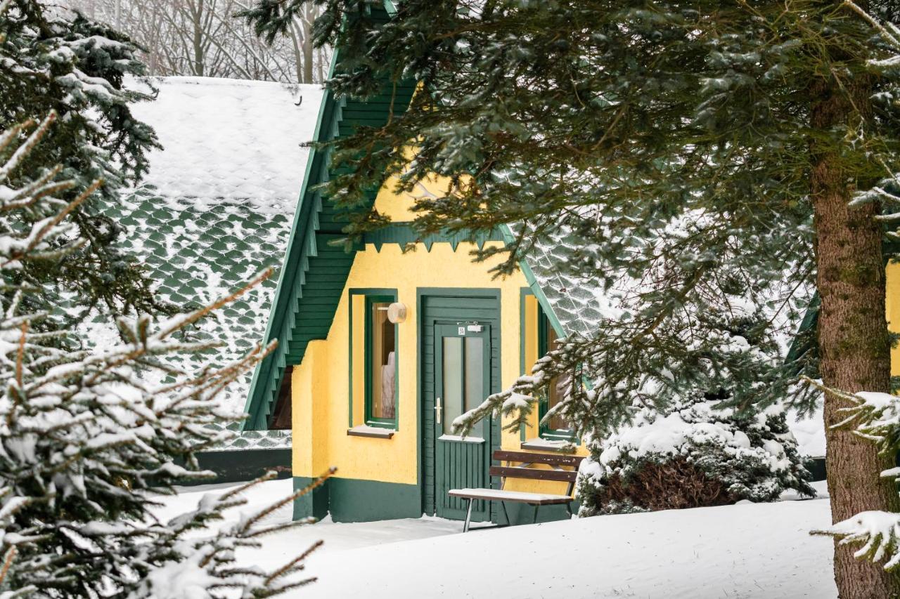 Ferienhotel Goldhuebel Neuhausen  Bagian luar foto